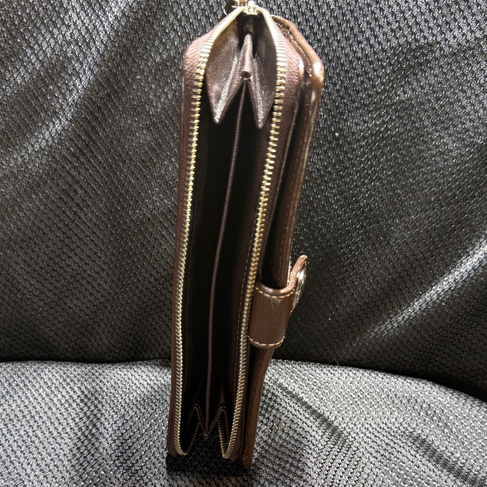 Coach monogram  Brown and Tan bifold Zip Wallet - Picture 5 of 16
